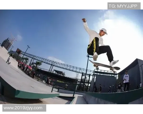 刘强专访:从滑板新手到行业先锋的成长之路回顾 刘强专访:从滑板新手到行业先锋的成长之路回顾