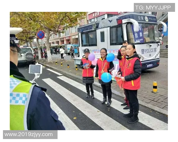 刘静独家分享英雄联盟游戏心得与技巧助你提升实力与战斗意识